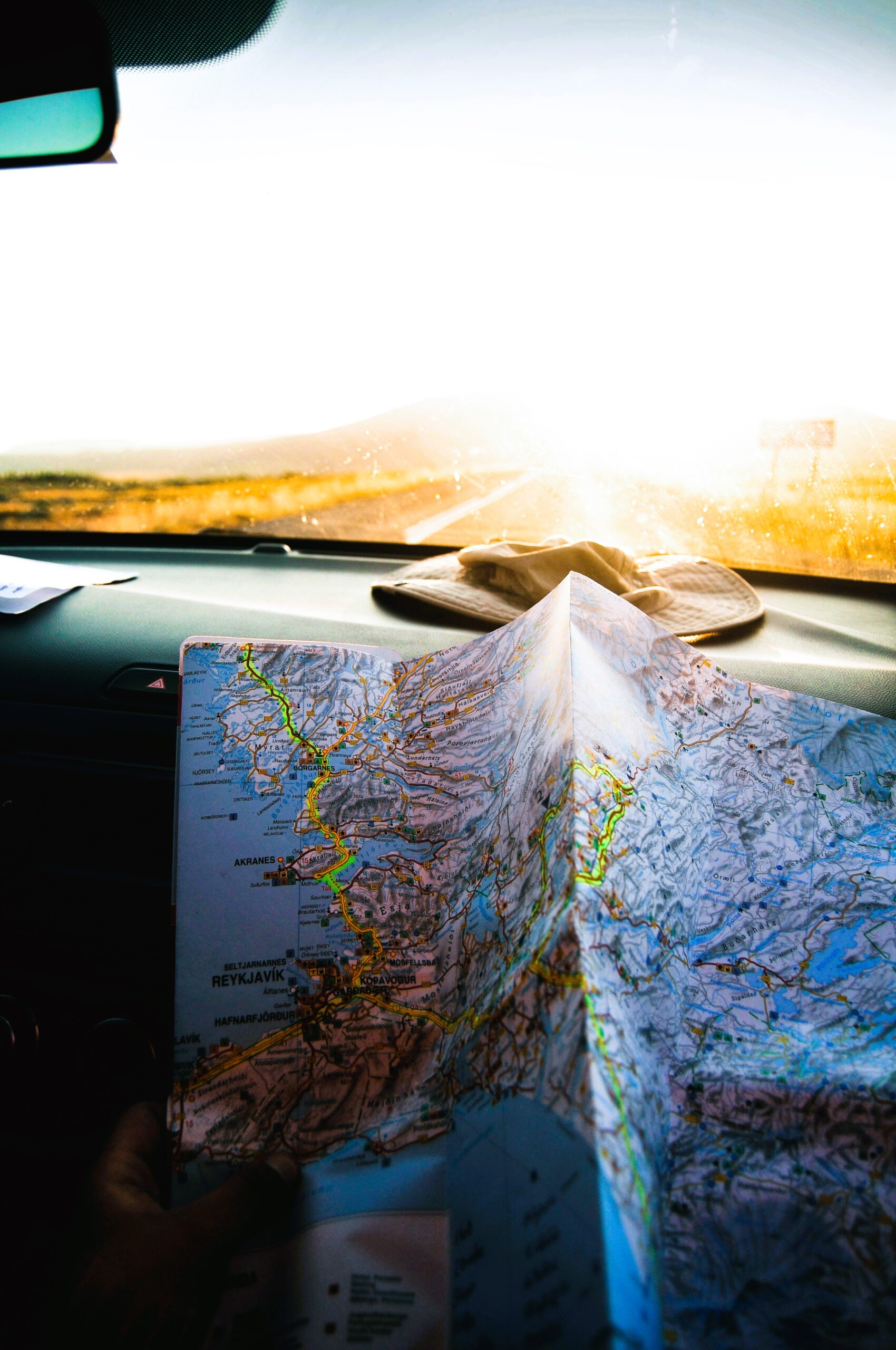 The World Awaits: The Definitive Manual for Travel Enthusiasts